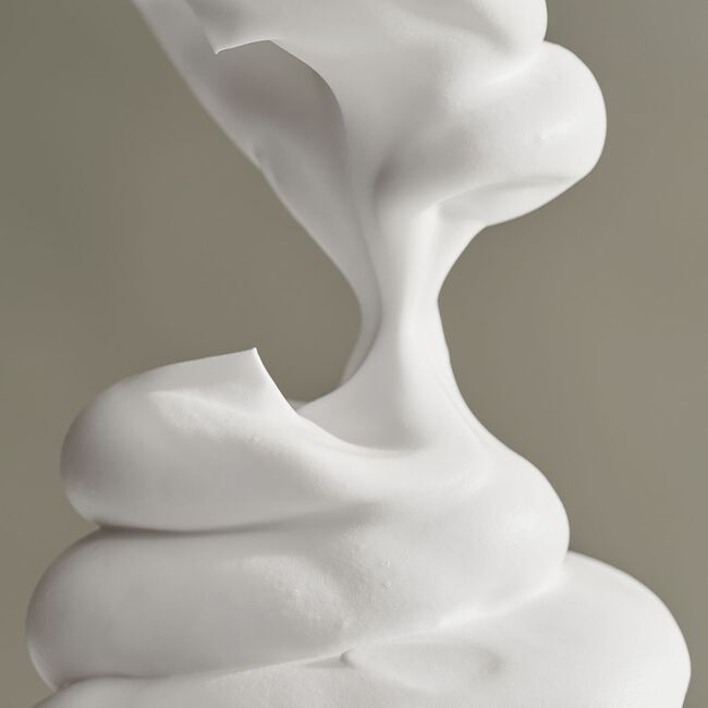 Unite ELEVATE Mousse